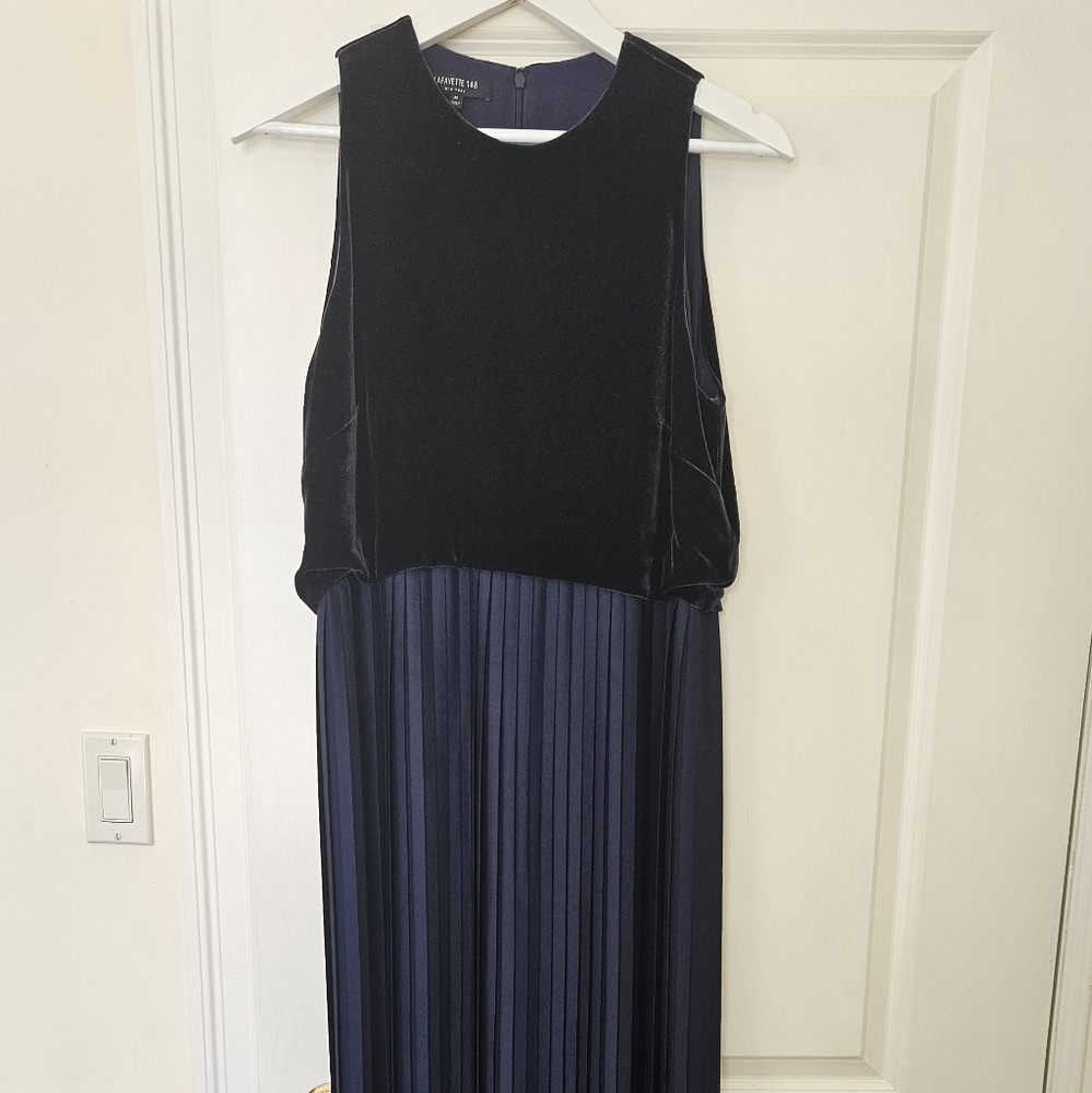 Ladies Long Gown LAYFETTE